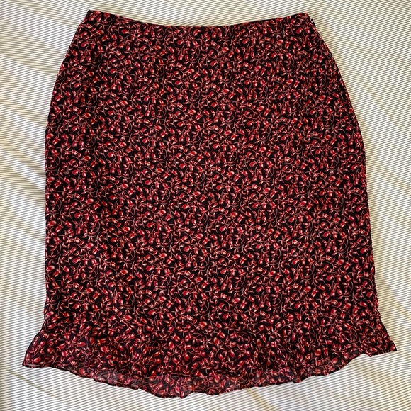 I.N.C 100% Silk Red Tiny Floral Print Above the Knee Frill Y2K Skirt, size 14 - Picture 1 of 6